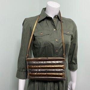 Metallic bar bag